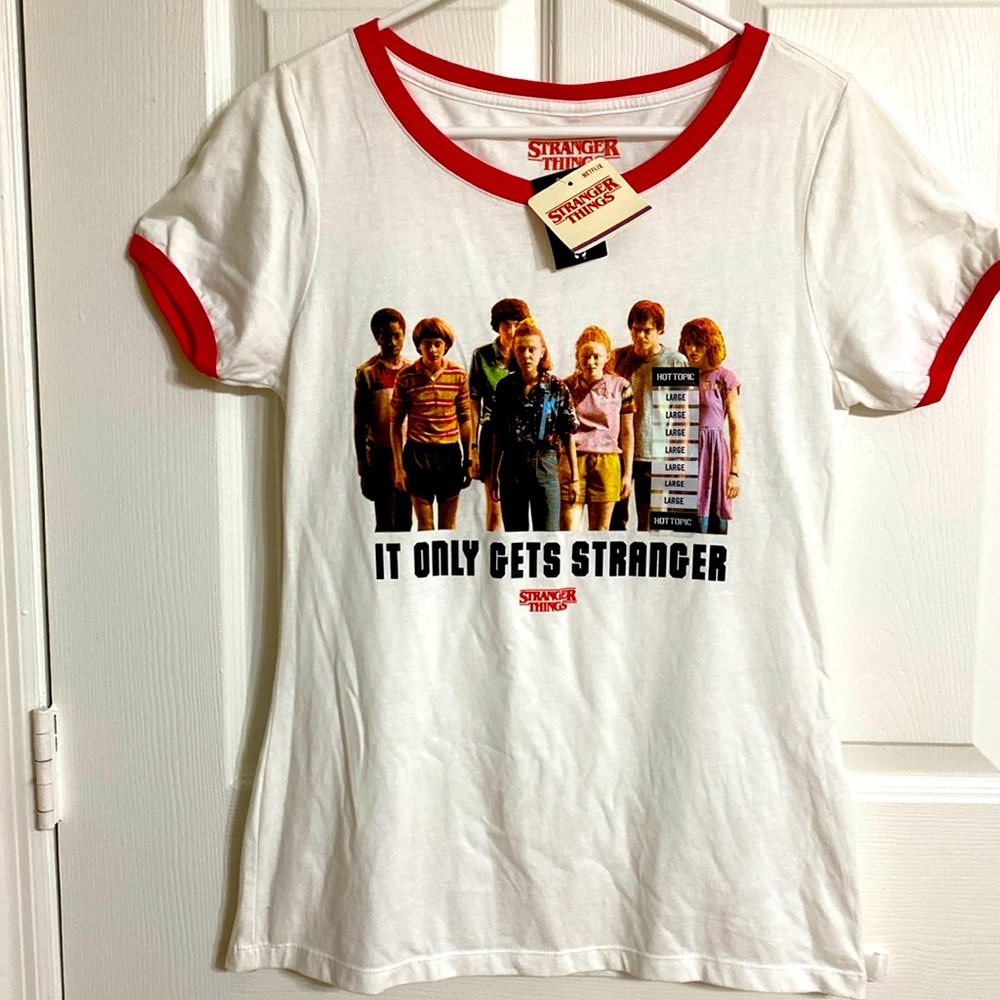 STRANGER THINGS T-SHIRT SIZE LARGE